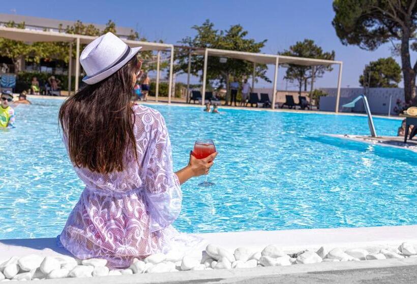 Отель Buka Sandy Beach