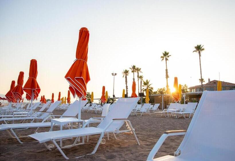 Отель Buka Sandy Beach