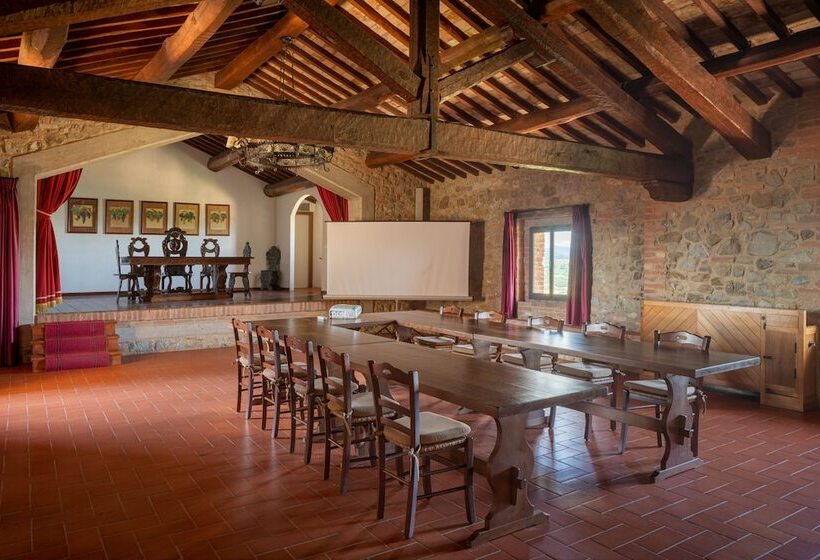 ホテル Castello Banfi   Il Borgo