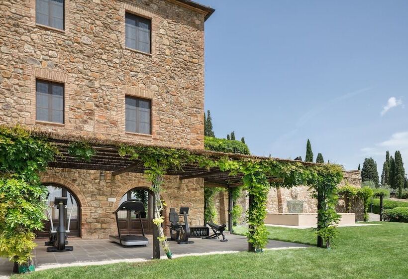 ホテル Castello Banfi   Il Borgo