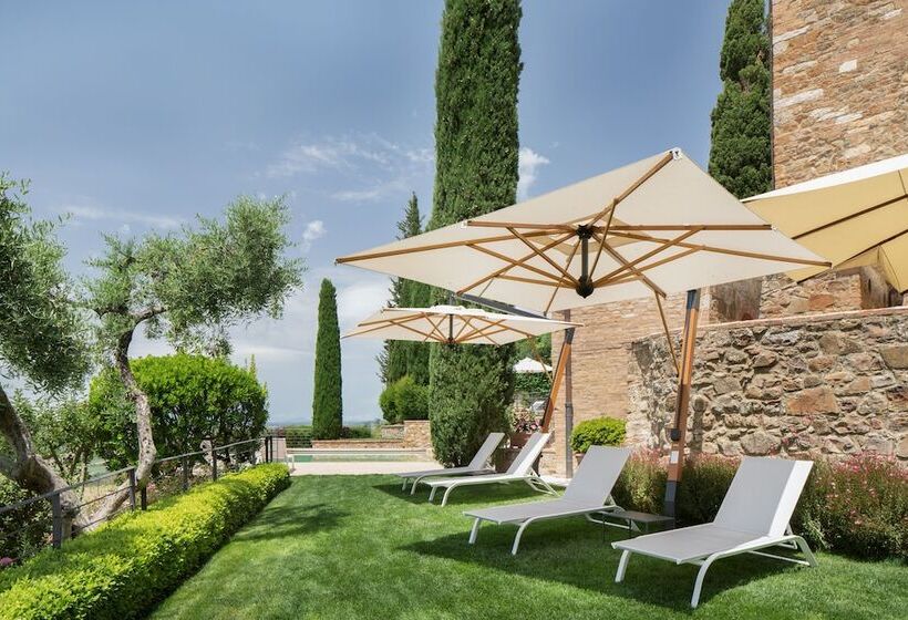 ホテル Castello Banfi   Il Borgo