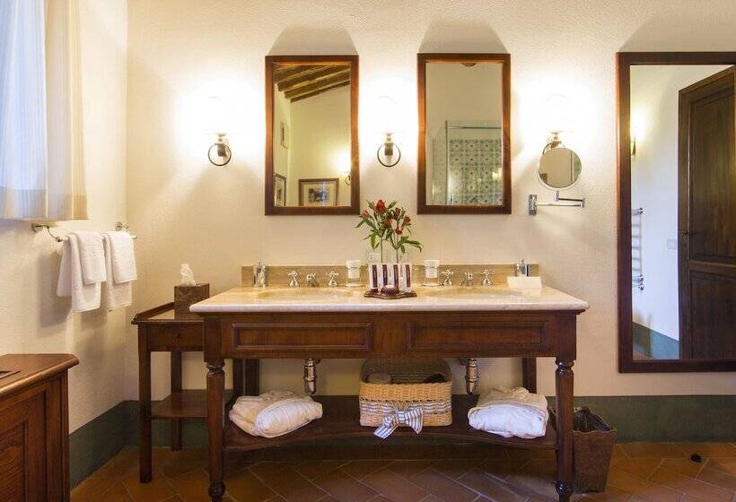 ホテル Castello Banfi   Il Borgo