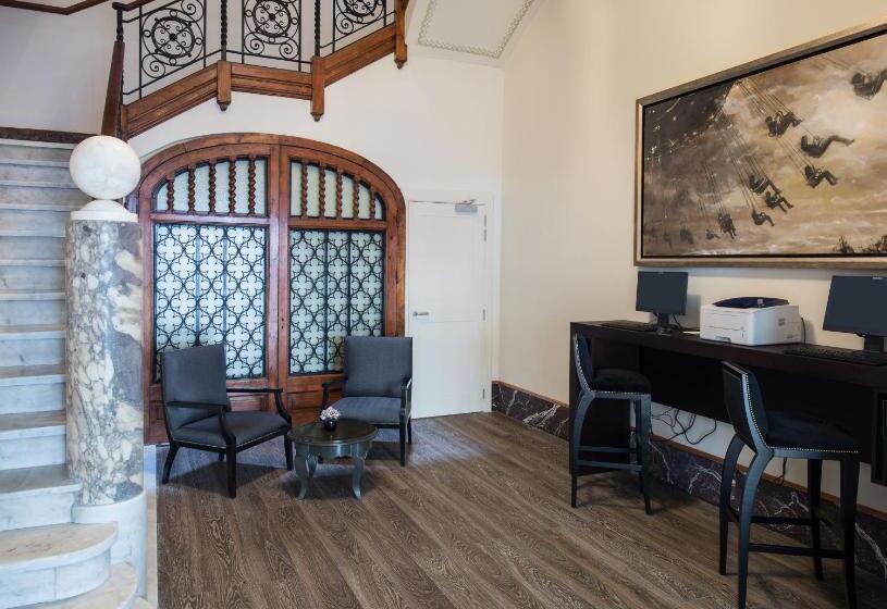 Отель Catalonia Passeig de Gràcia 4* Sup