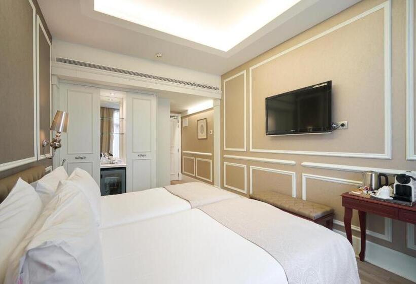 Отель Catalonia Passeig de Gràcia 4* Sup