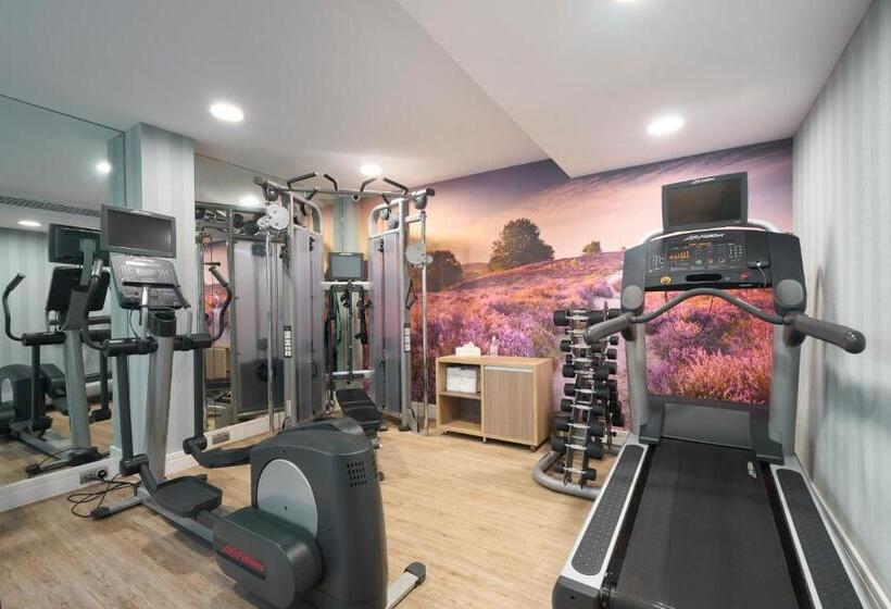 Отель Catalonia Passeig de Gràcia 4* Sup