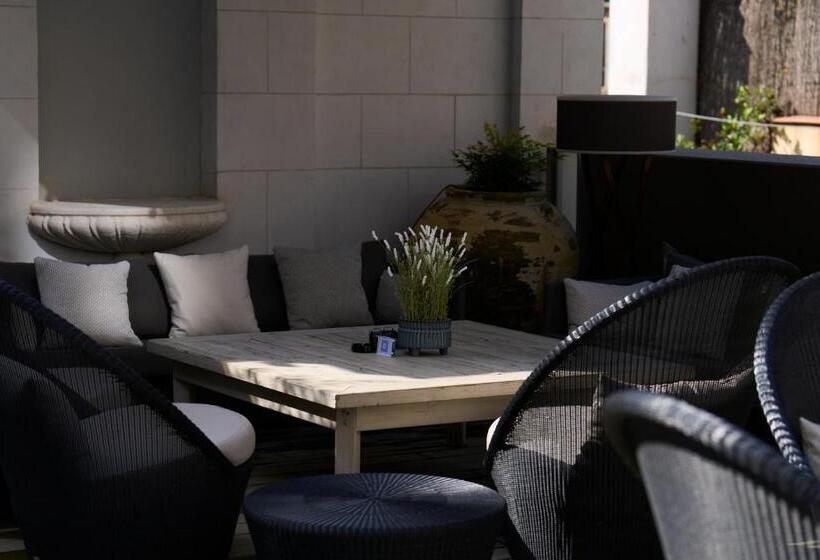 Отель Catalonia Passeig de Gràcia 4* Sup