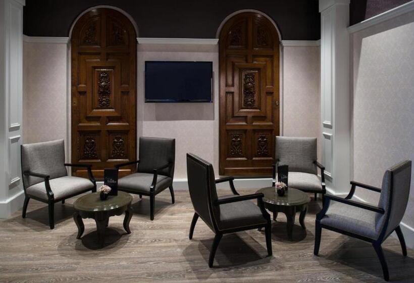 Отель Catalonia Passeig de Gràcia 4* Sup