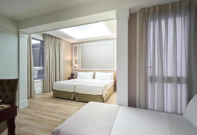 Отель Catalonia Passeig de Gràcia 4* Sup