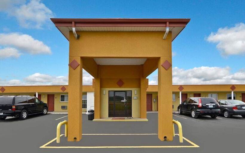 فندق Charleston Eagle Inn