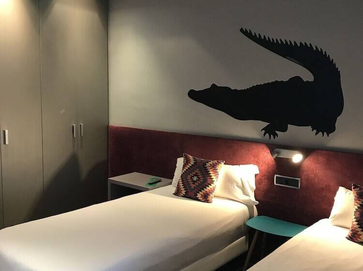 Отель Chic & Basic Zoo