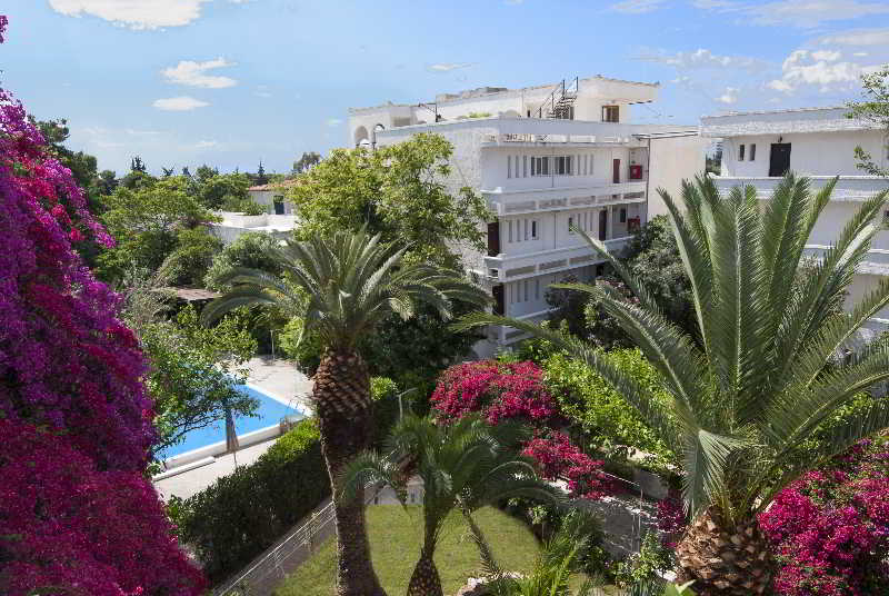 בית מלון כפרי Club Iliochari