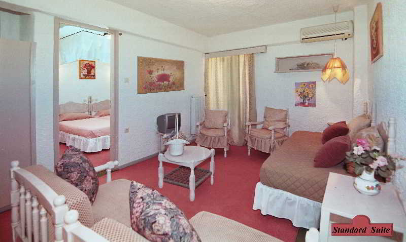 בית מלון כפרי Club Iliochari