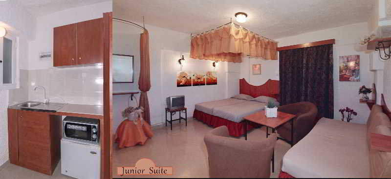 בית מלון כפרי Club Iliochari