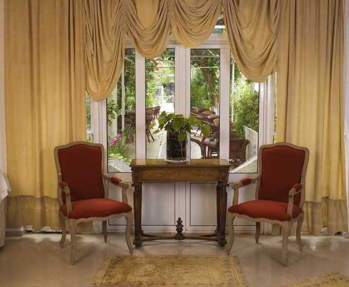 בית מלון כפרי Club Iliochari