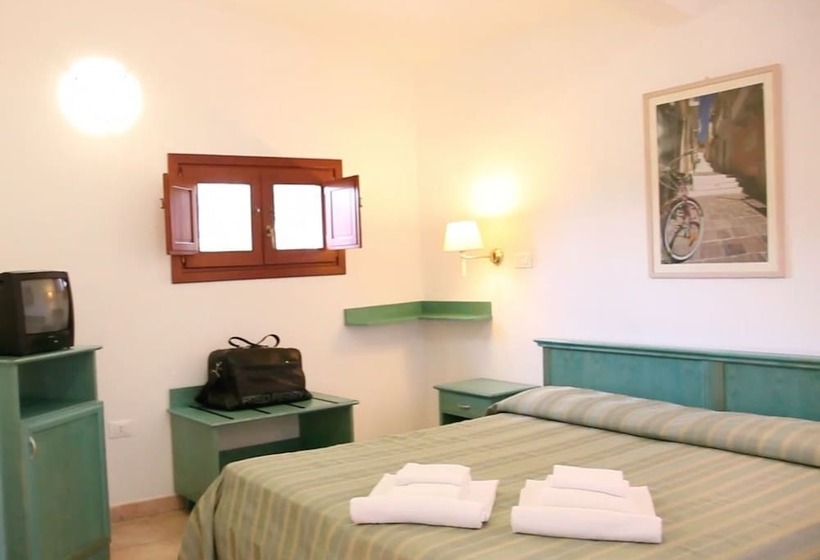 فندق Club Mezzaluna