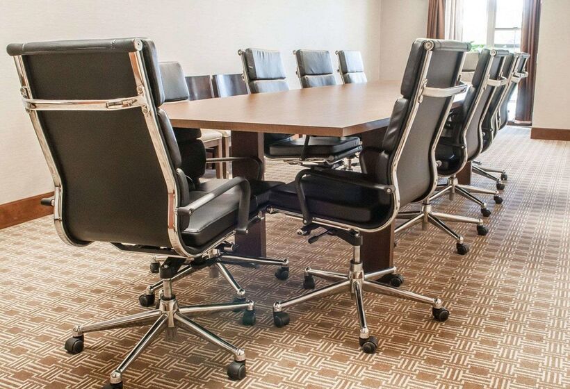 فندق Comfort Suites Farmington