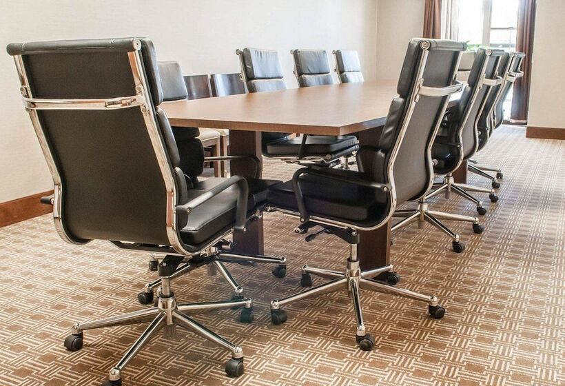 فندق Comfort Suites Farmington