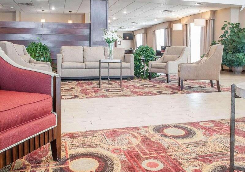 فندق Comfort Suites Farmington