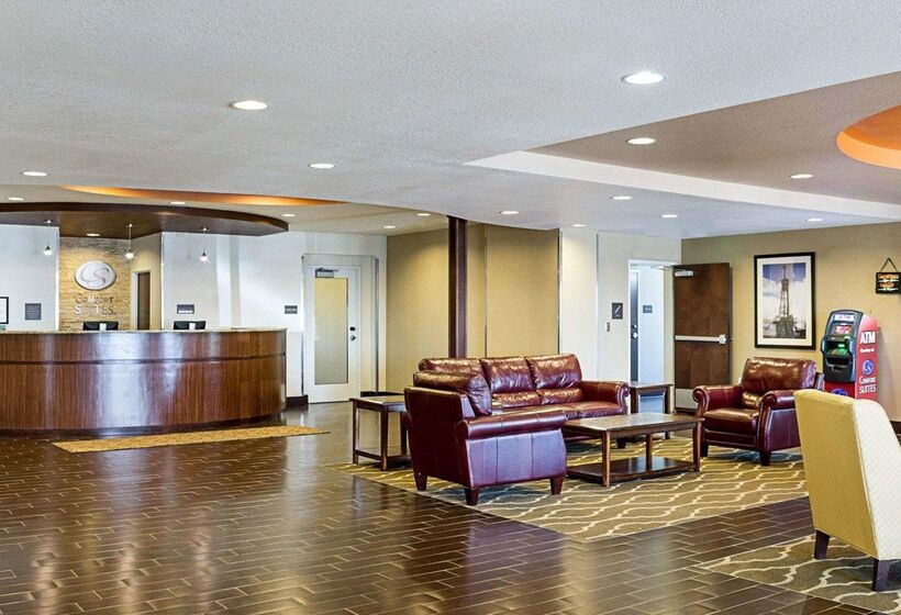 Отель Comfort Suites