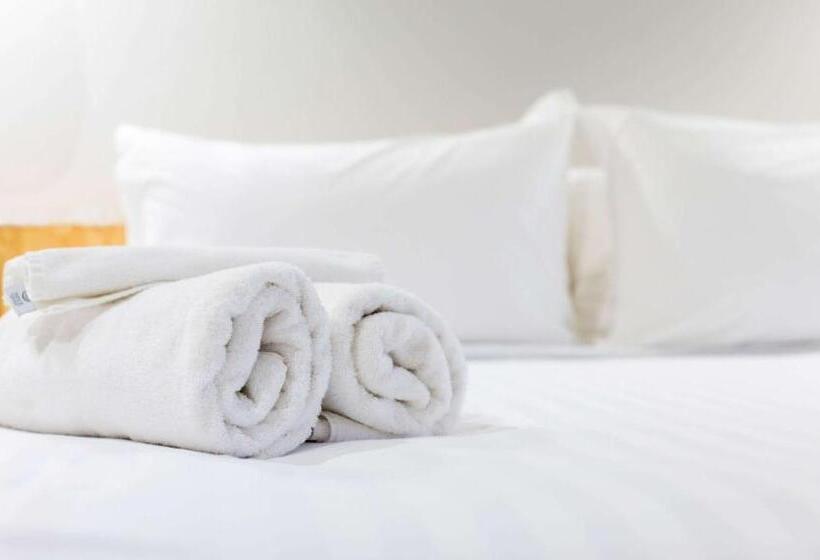 בית מלון כפרי Country Place Inn And Suites