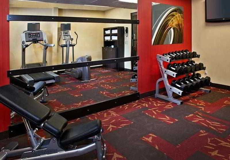 هتل Courtyard By Marriott Raleigh Cary