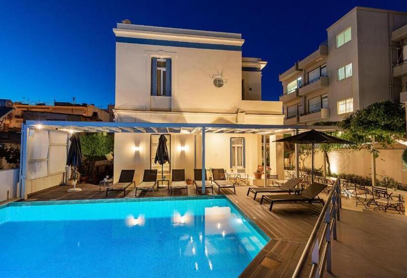 ホテル Creta Elena