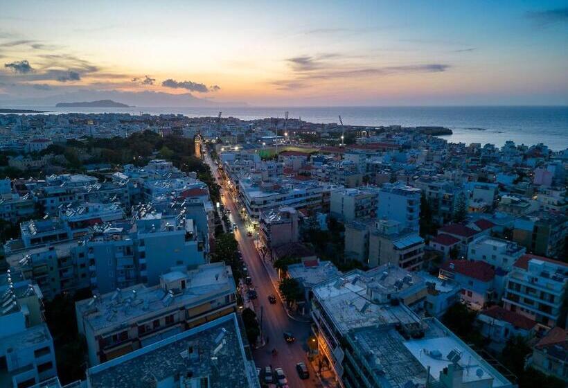 ホテル Creta Elena