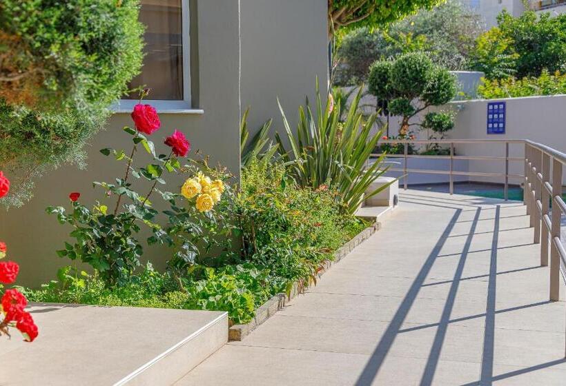 ホテル Creta Elena