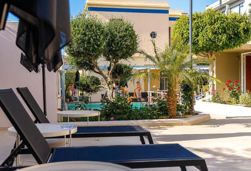 ホテル Creta Elena