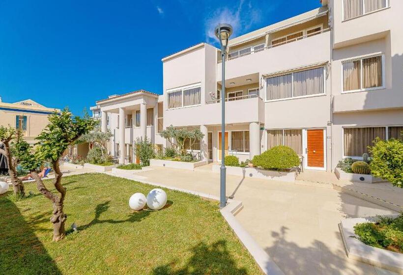 ホテル Creta Elena