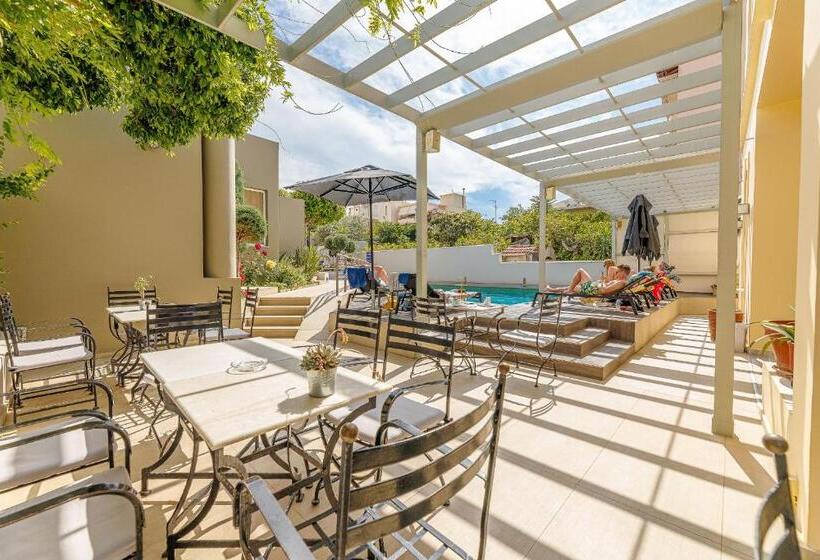 ホテル Creta Elena