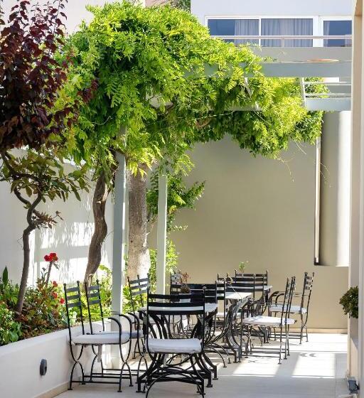 ホテル Creta Elena