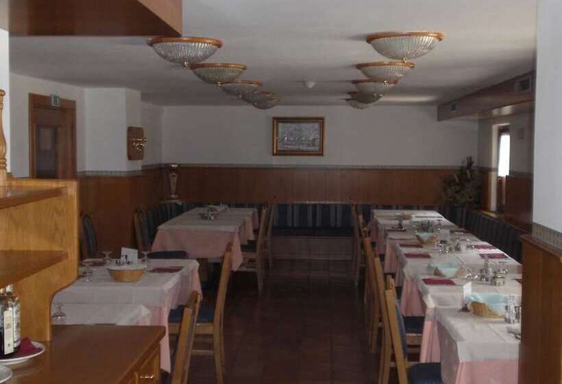 בית מלון כפרי Edelweiss