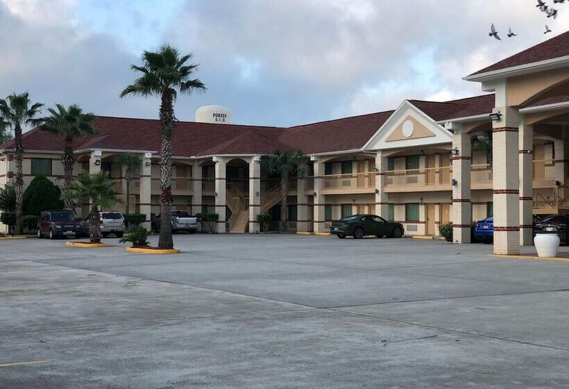 Отель Porter Executive Inn & Suites