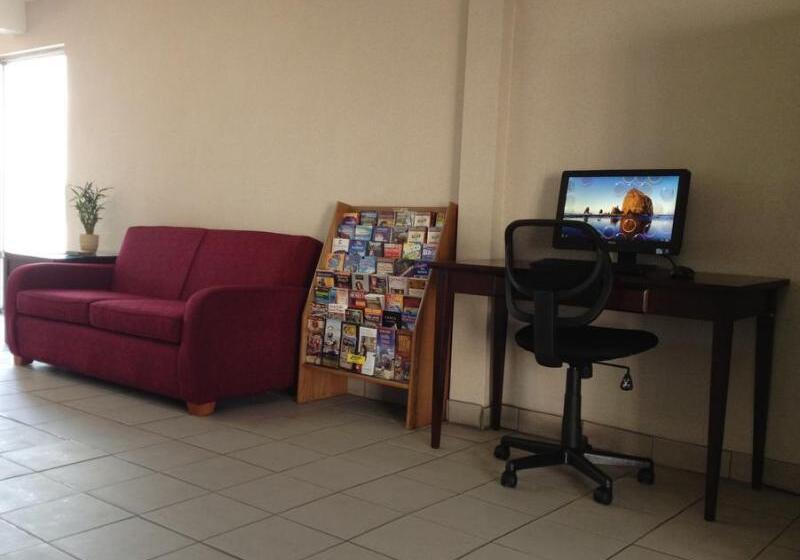 فندق Ez Travel Inn College Station