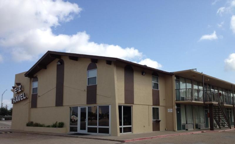 فندق Ez Travel Inn College Station