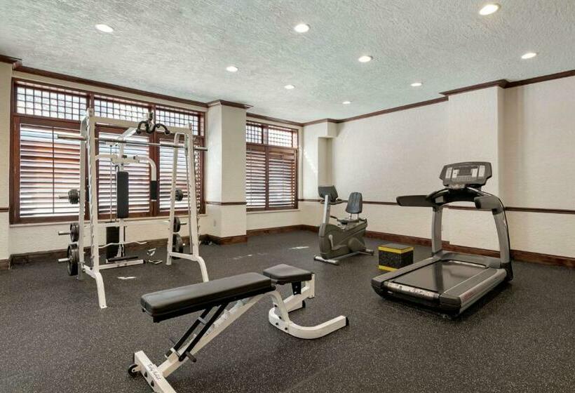 فندق Flor Tampa Downtown, Tapestry Collection By Hilton