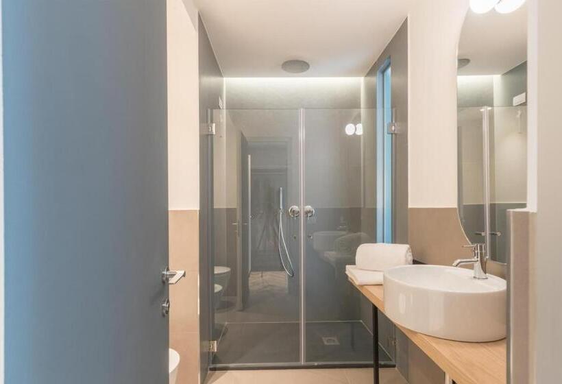 בית מלון כפרי Florea Palace