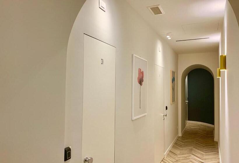 בית מלון כפרי Florea Palace