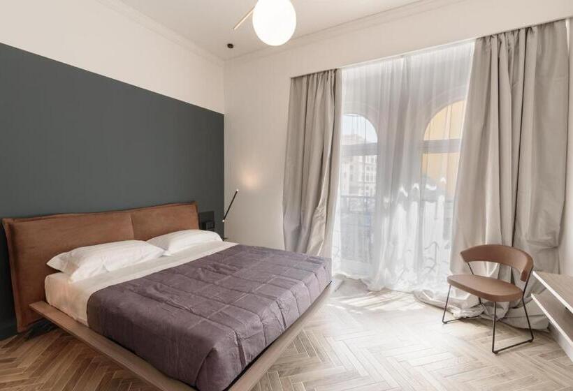 בית מלון כפרי Florea Palace