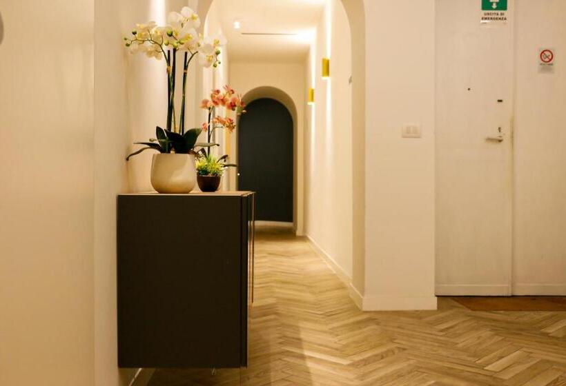 בית מלון כפרי Florea Palace