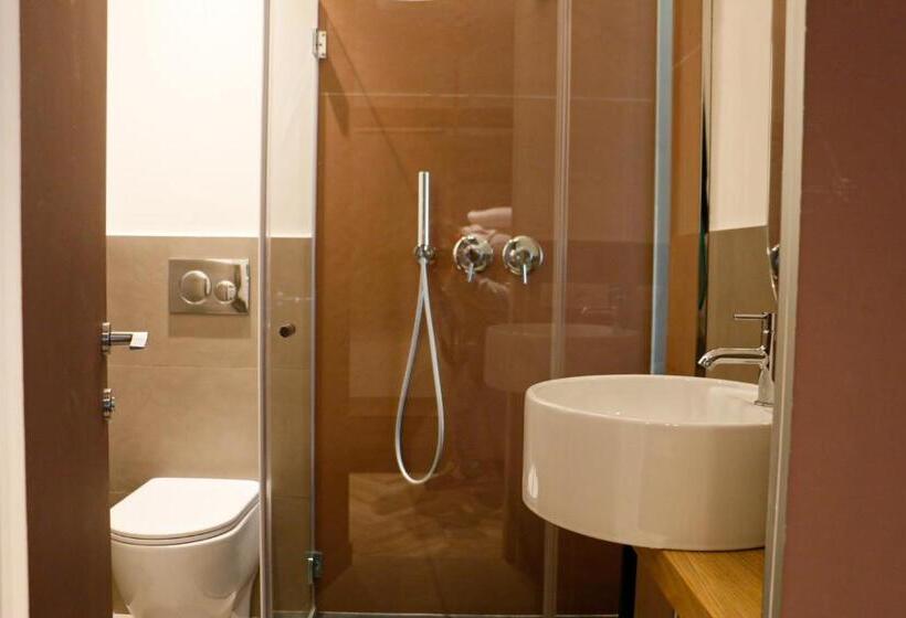 בית מלון כפרי Florea Palace