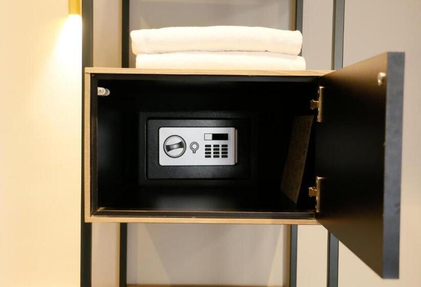 בית מלון כפרי Florea Palace