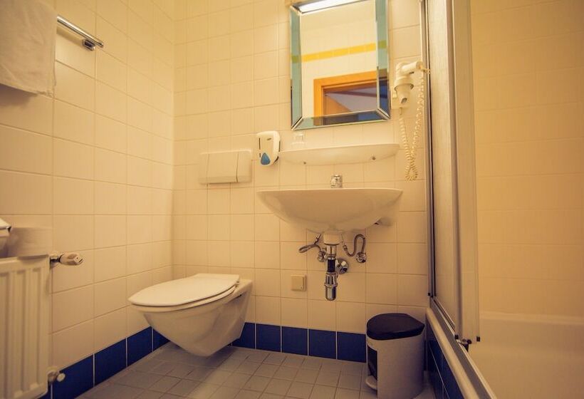 Отель Gasthof Bokan