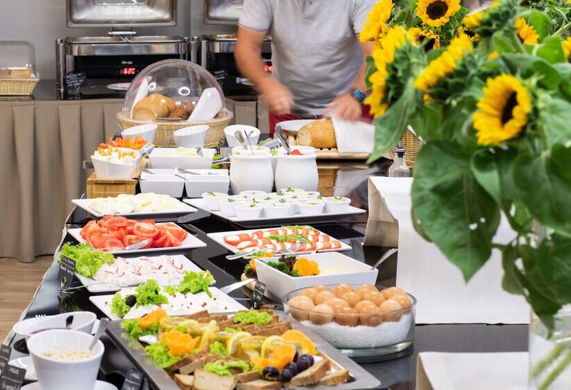 هتل Golden Tulip Krakow City Center