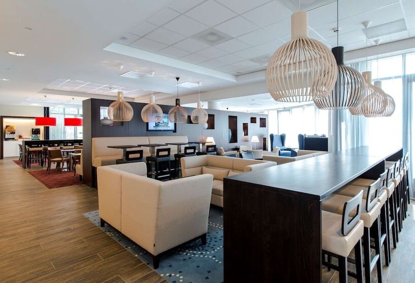 Отель Hampton By Hilton Amsterdam Airport Schiphol