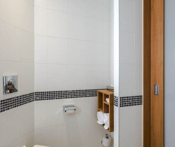 Отель Hampton By Hilton Amsterdam Airport Schiphol