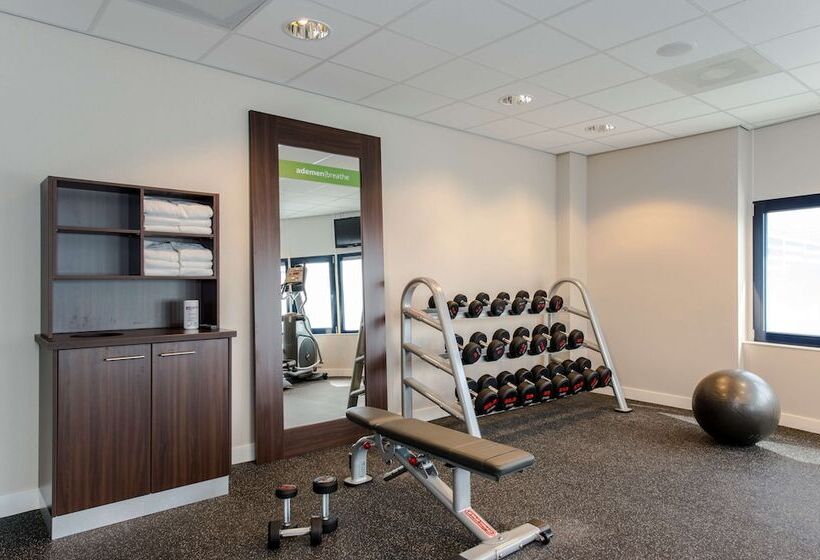 Отель Hampton By Hilton Amsterdam Airport Schiphol