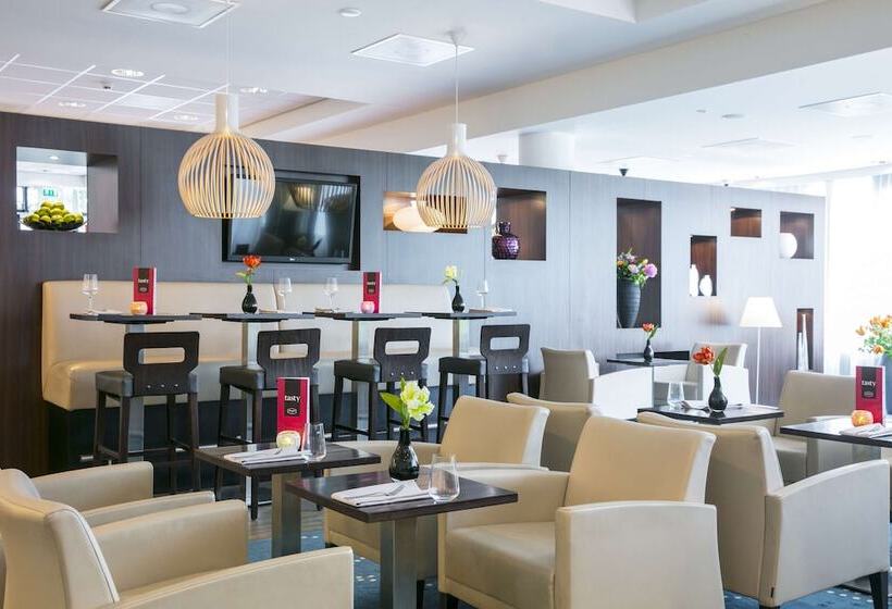 Отель Hampton By Hilton Amsterdam Airport Schiphol