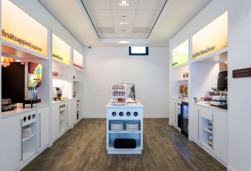 Отель Hampton By Hilton Amsterdam Airport Schiphol